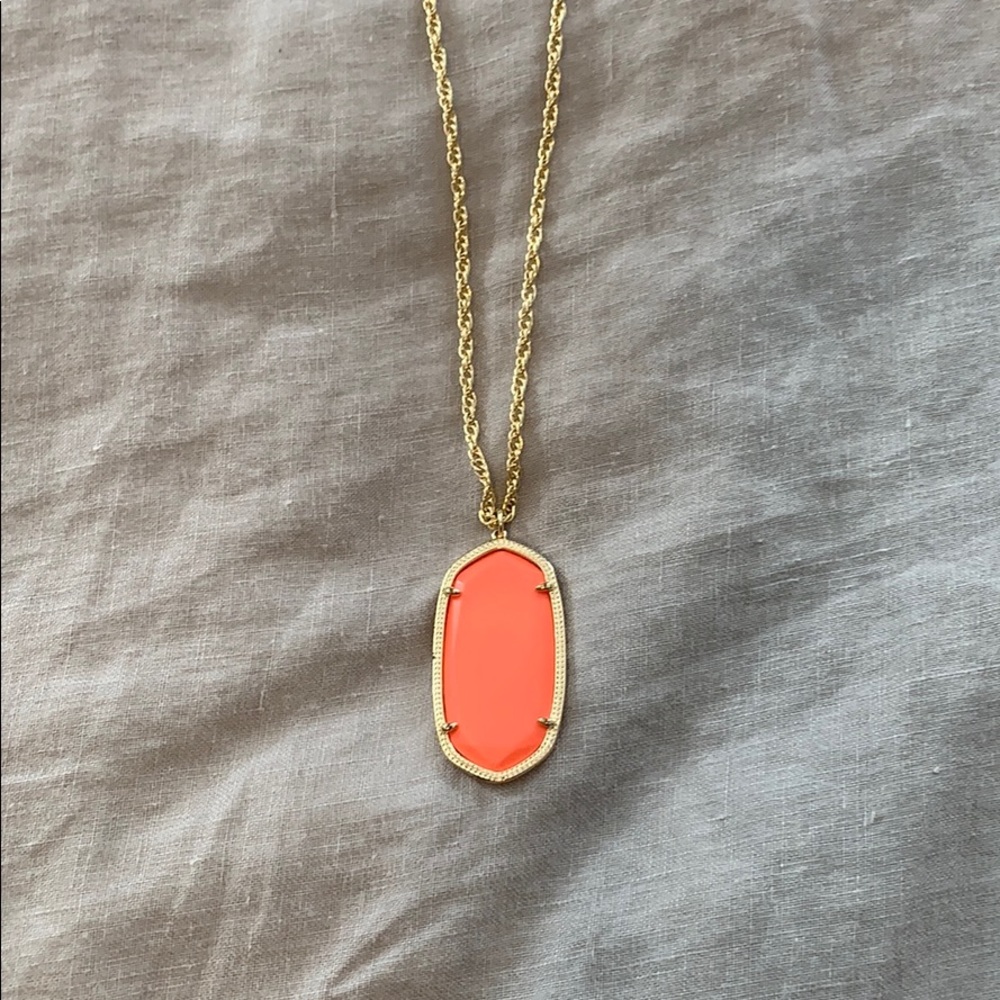 Kendra Scott pendant necklace